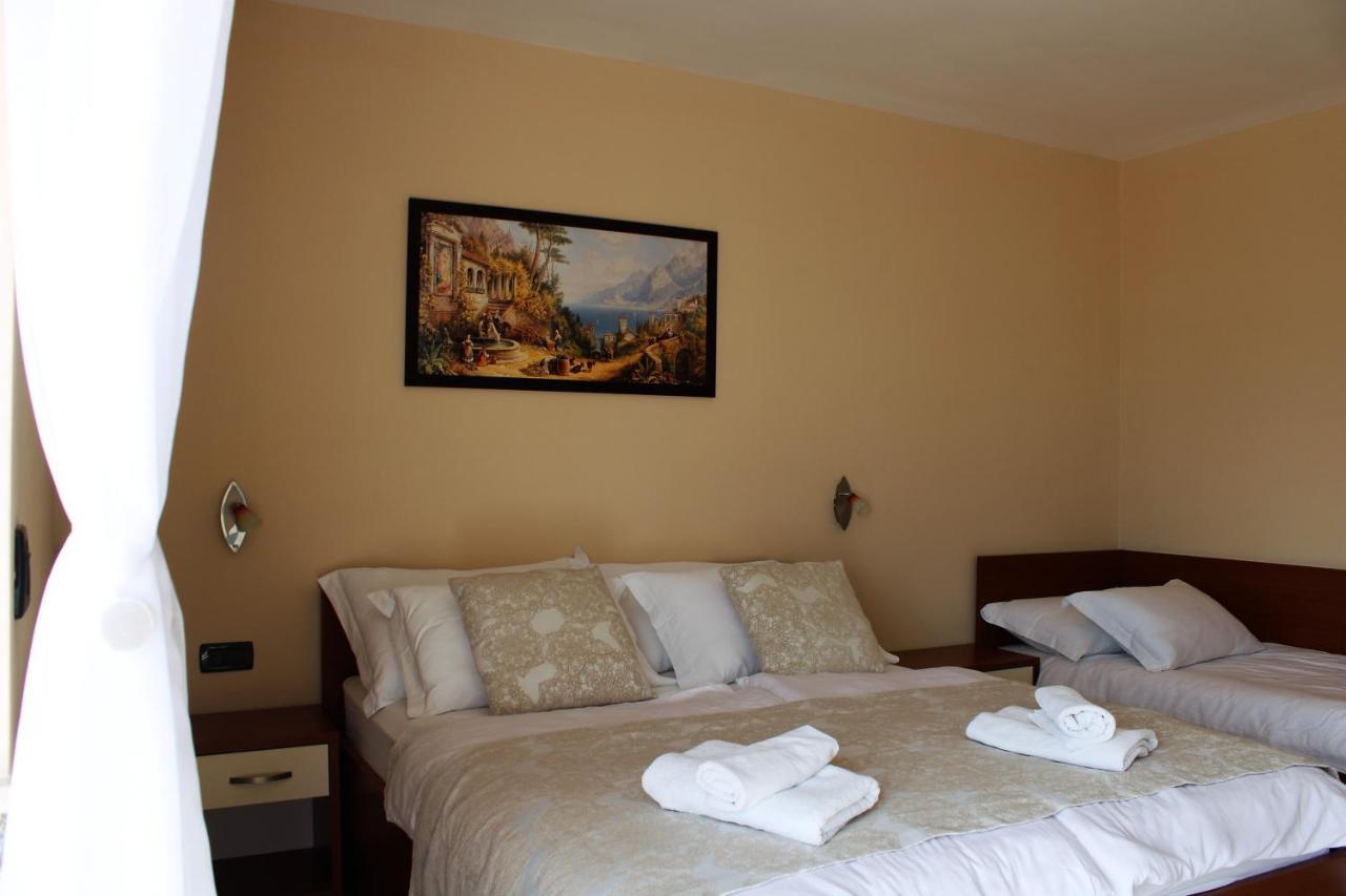 Dalmacija Bed and Breakfast Omiš Eksteriør billede