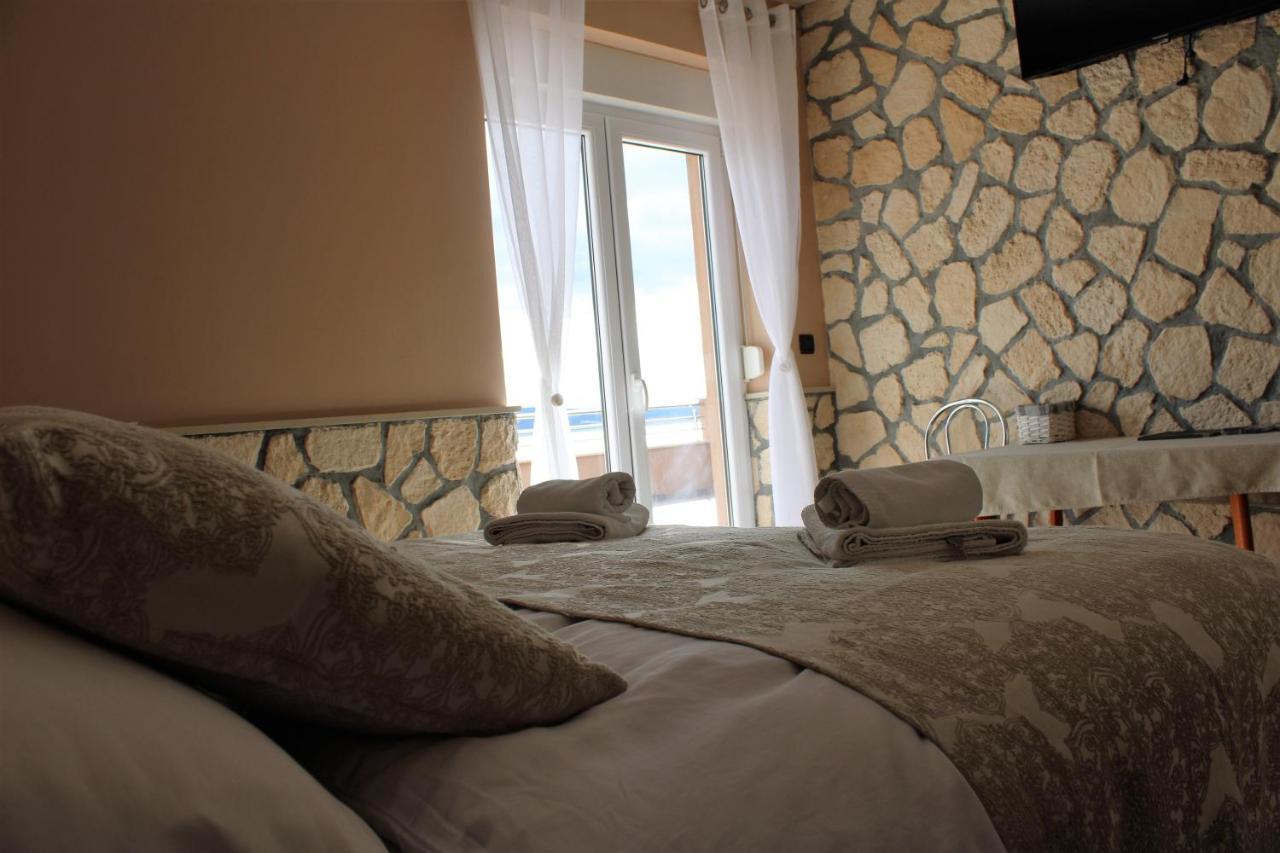 Dalmacija Bed and Breakfast Omiš Eksteriør billede