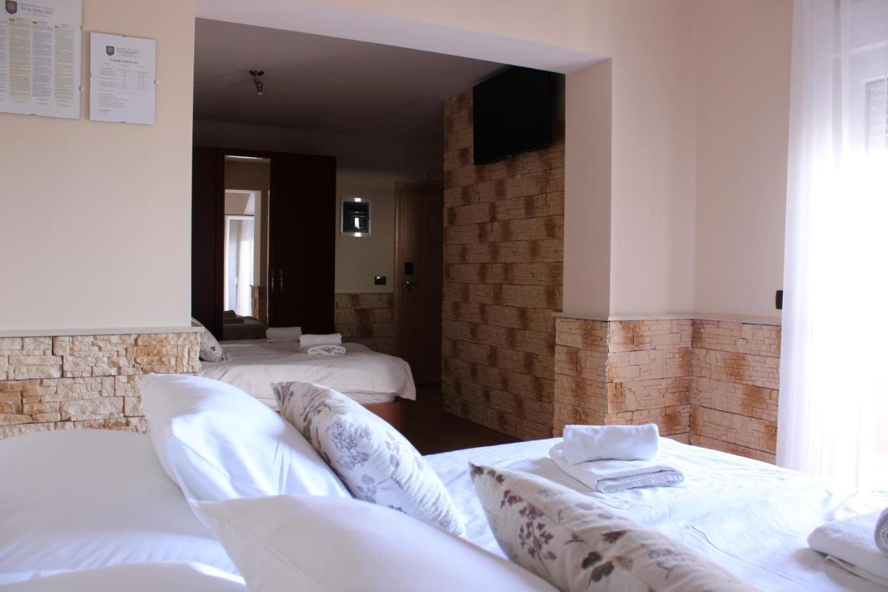 Dalmacija Bed and Breakfast Omiš Eksteriør billede