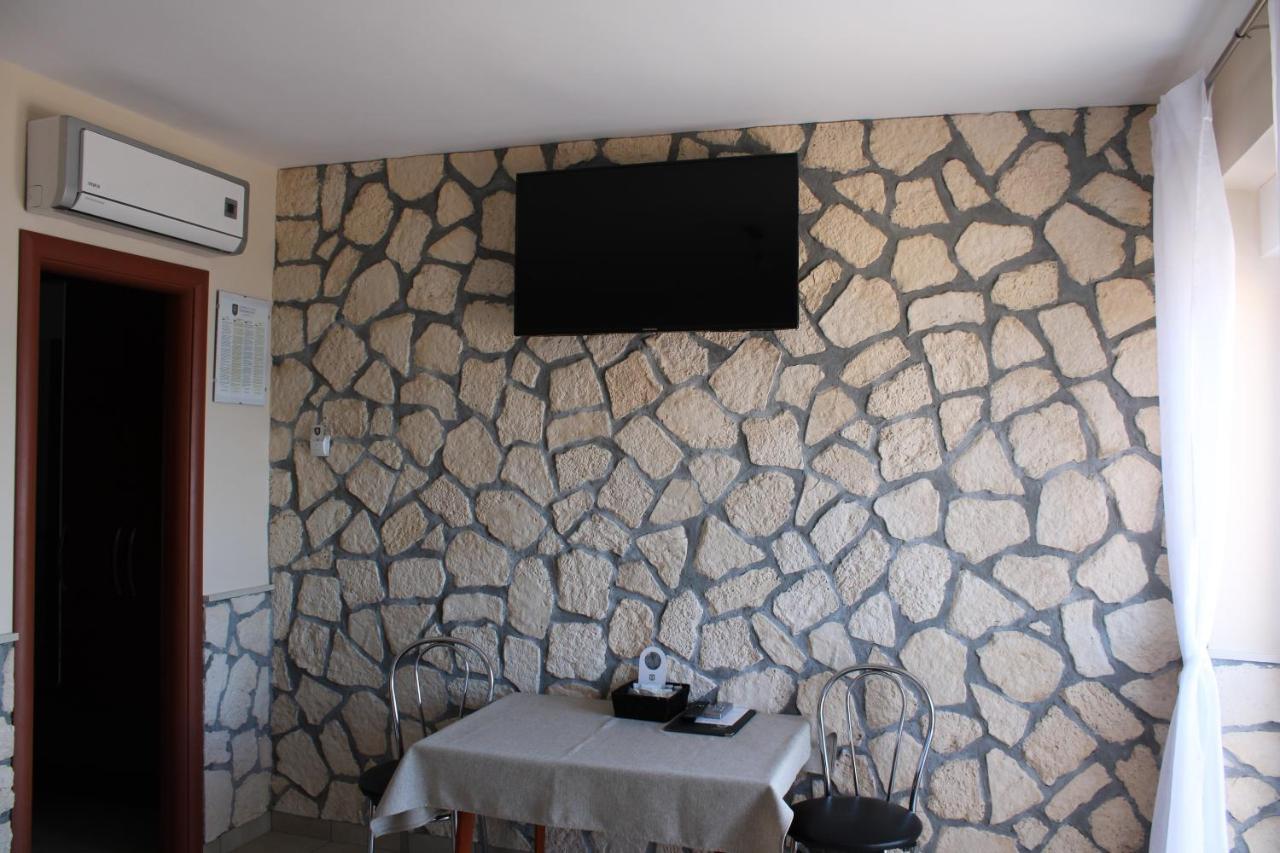 Dalmacija Bed and Breakfast Omiš Eksteriør billede