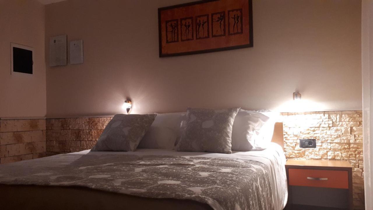 Dalmacija Bed and Breakfast Omiš Eksteriør billede