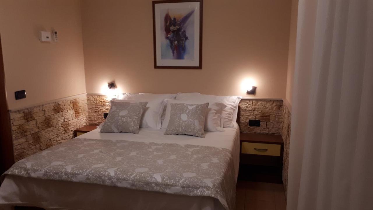 Dalmacija Bed and Breakfast Omiš Eksteriør billede