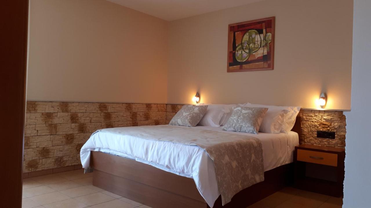 Dalmacija Bed and Breakfast Omiš Eksteriør billede